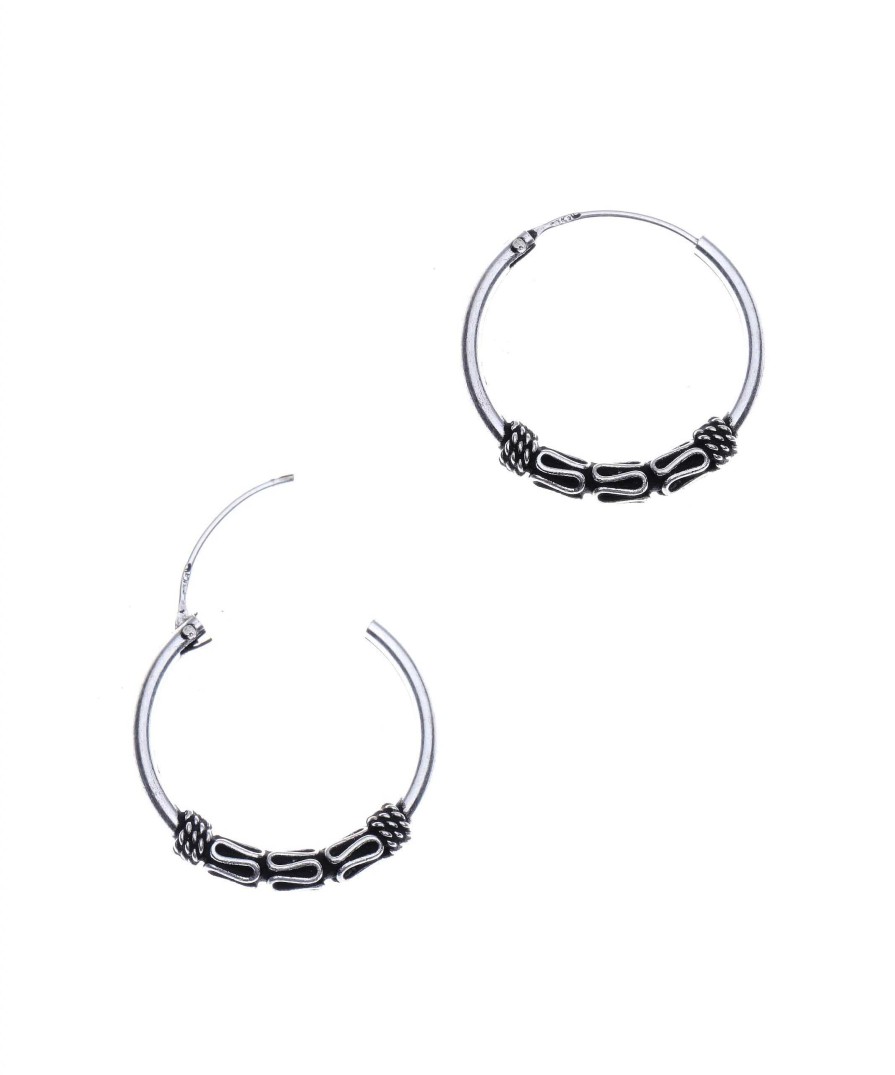 Oorbellen WeLoveSilver | Zilveren Bali Hoops Met Slingertjes, 21 Mm